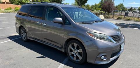 Toyota Sienna 2015