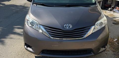 Toyota Sienna 2015