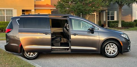 Chrysler Pacifica 2022