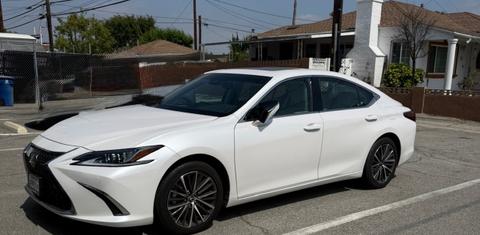 Lexus ES 2024
