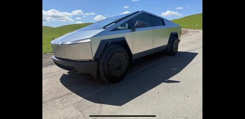 Tesla Cybertruck 2024