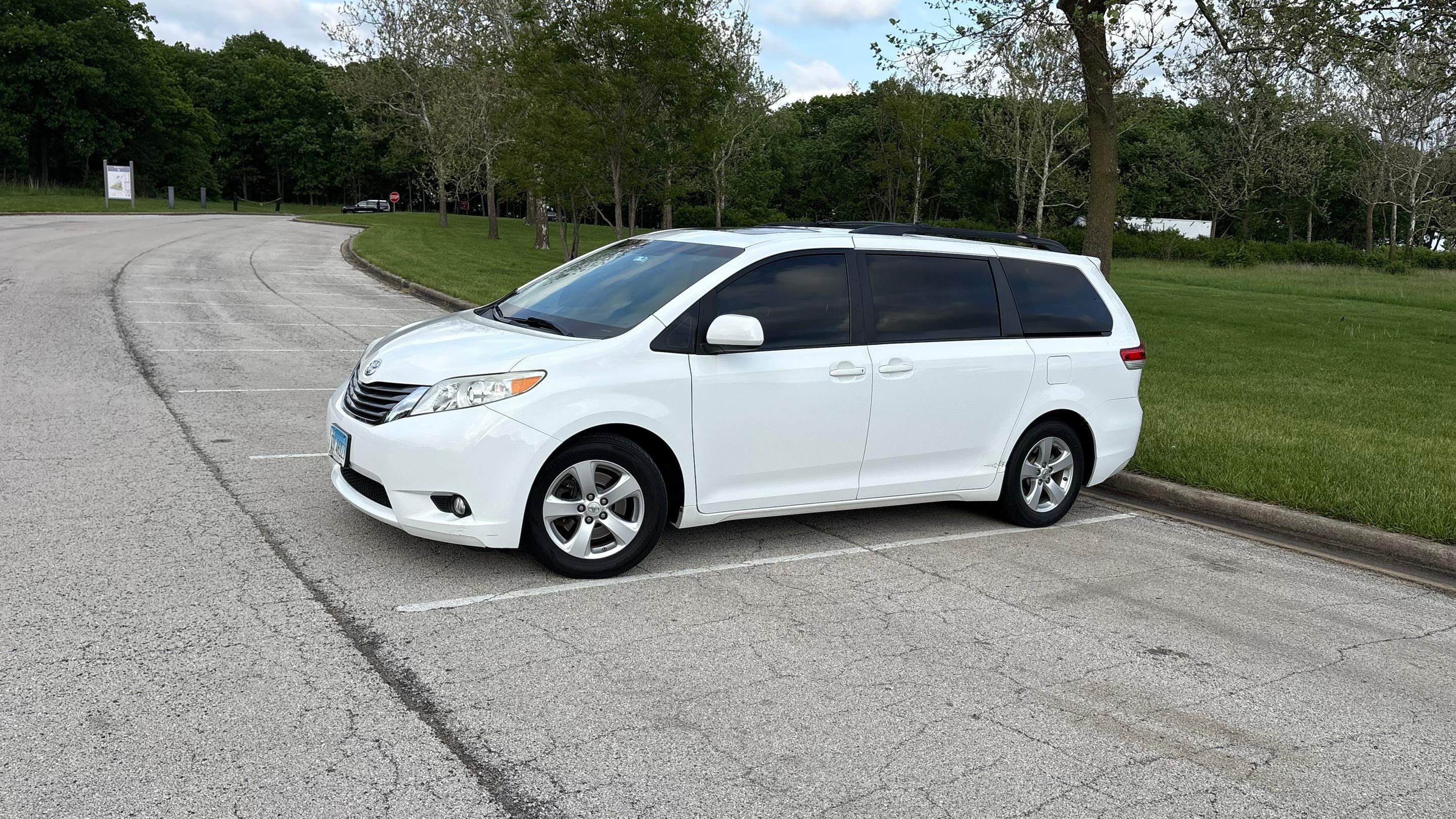 Toyota Sienna 2014 in Chicago, IL