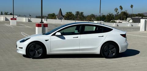 Tesla Model 3 2023