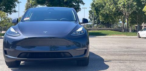 Tesla Model Y 2024