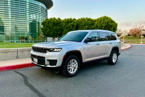 Jeep Grand Cherokee L car