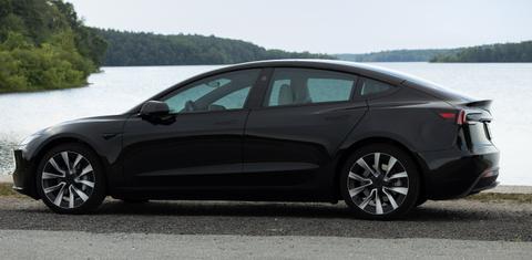 Tesla Model 3 2025