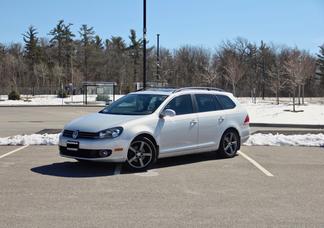 Volkswagen Golf car