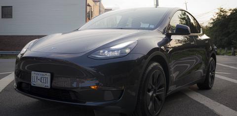 Tesla Model Y 2024