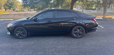 Hyundai Elantra 2023