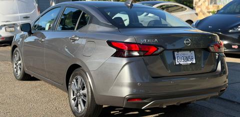 Nissan Versa 2025
