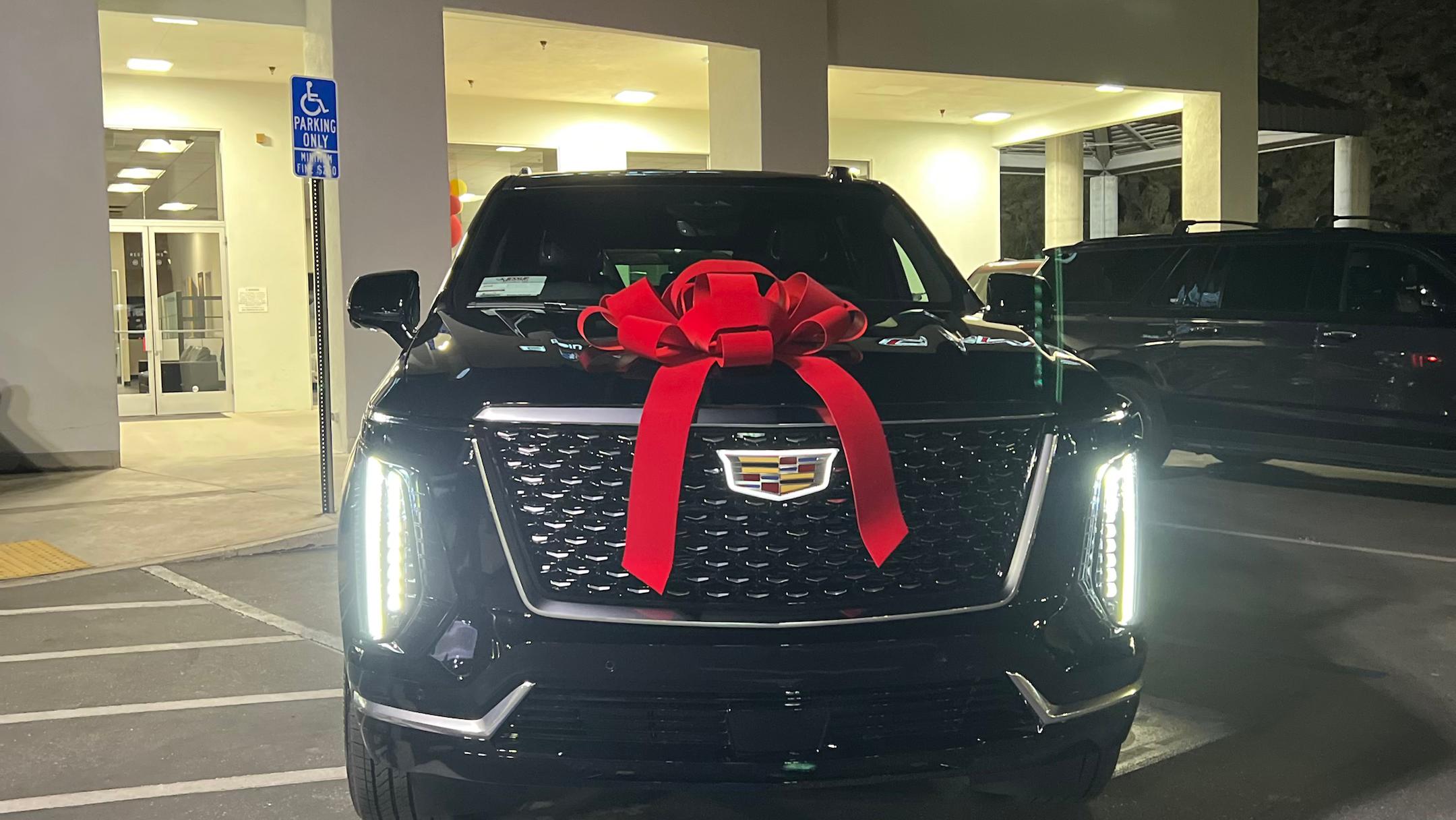 Cadillac Escalade ESV 2025 in 
