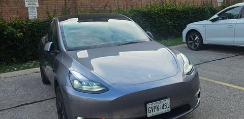 Tesla Model Y 2024