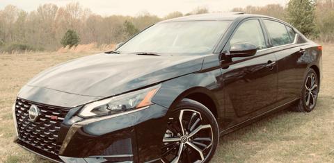 Nissan Altima 2024