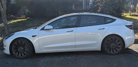 Tesla Model 3 2023