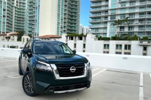 Nissan Pathfinder car