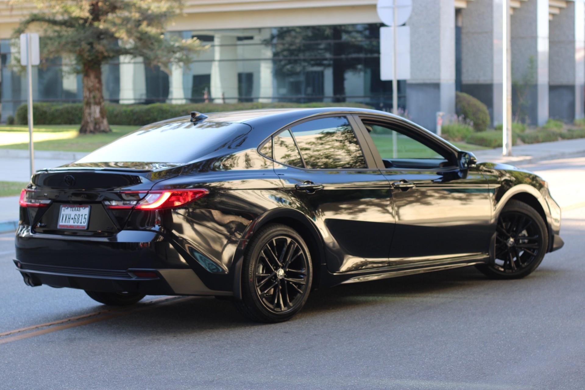 Toyota Camry Hybrid 2026 in Bakersfield, CA