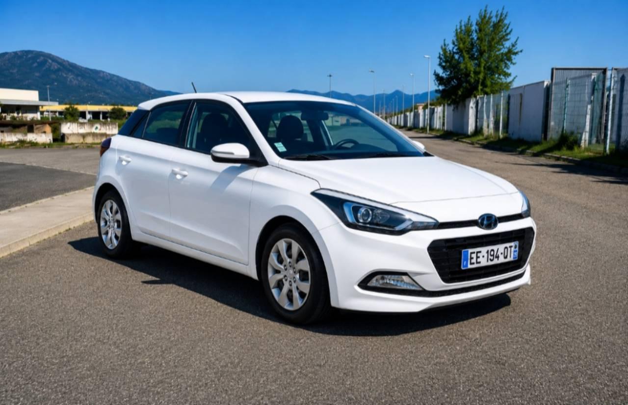 Hyundai i20 2016 à Aéroport De Bastia Poretta
