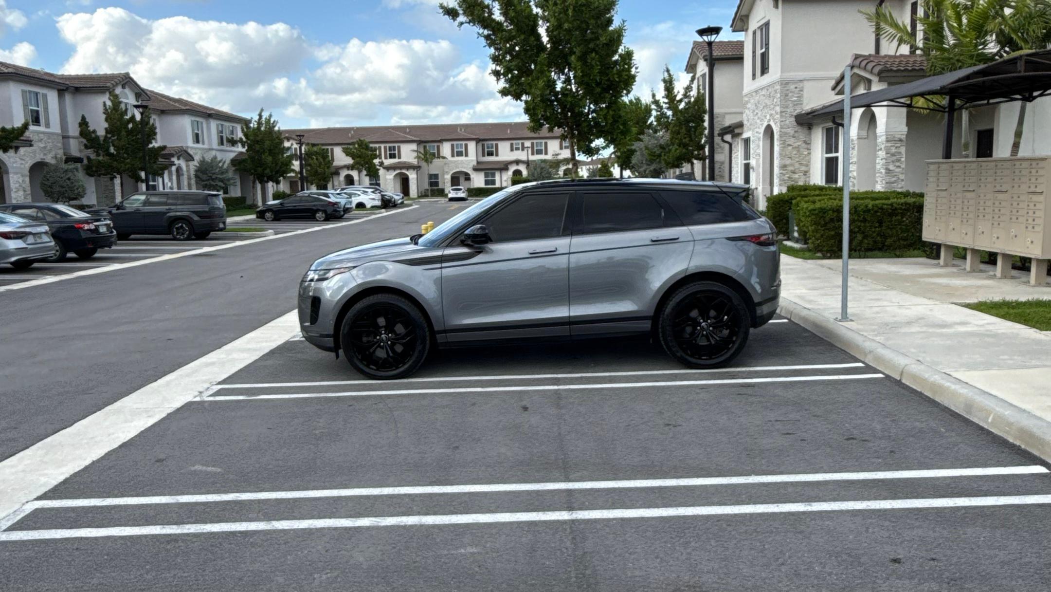 Land Rover Range Rover Evoque 2020 in 