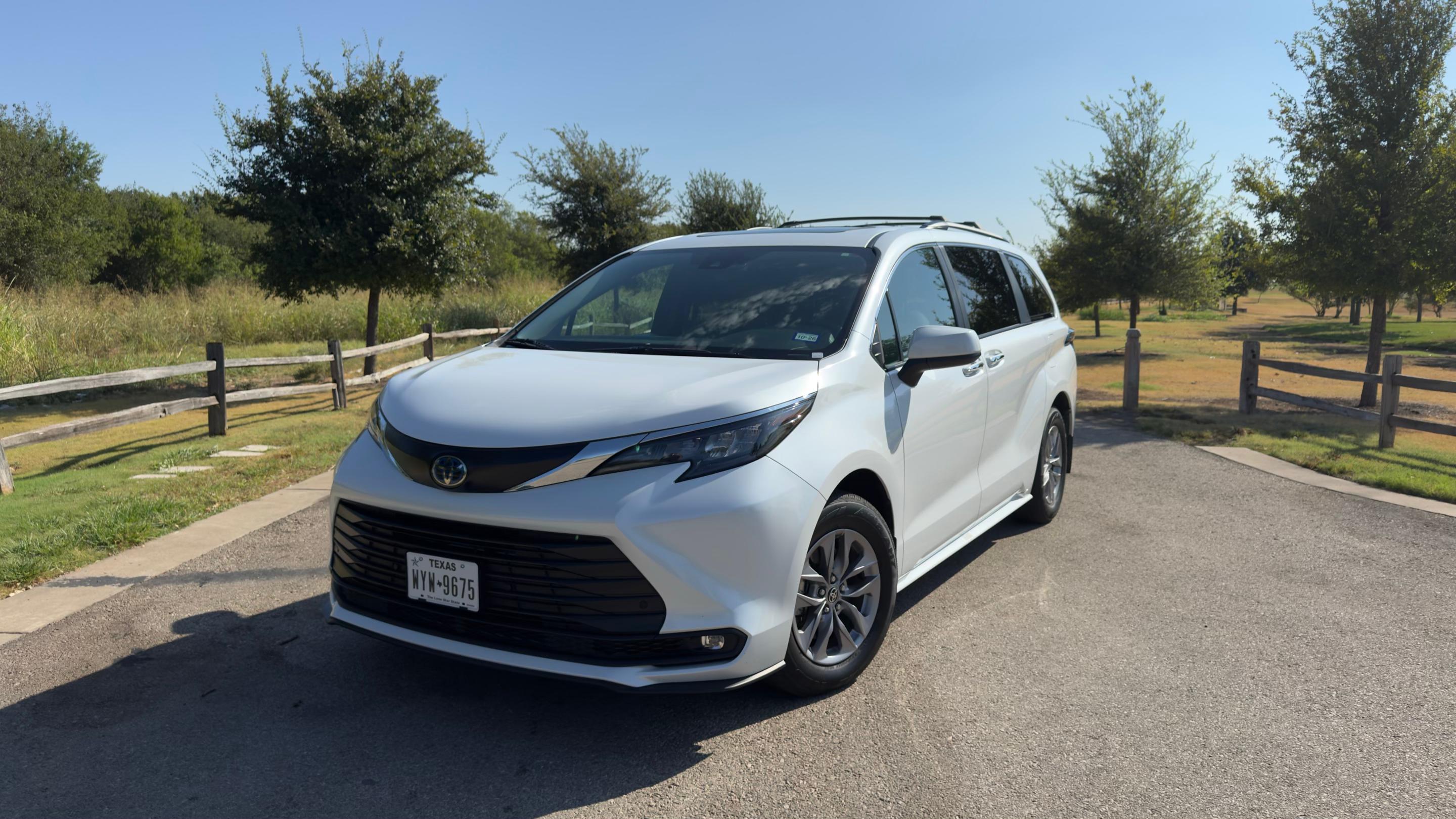 Toyota Sienna 2025 in Austin, TX
