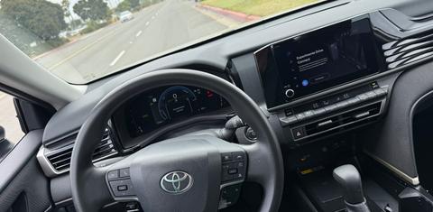 Toyota Camry Hybrid 2025