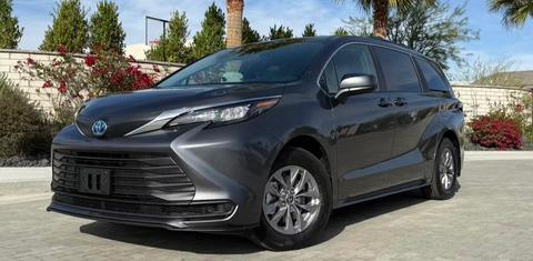 Toyota Sienna 2025