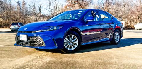 Toyota Camry Hybrid 2025