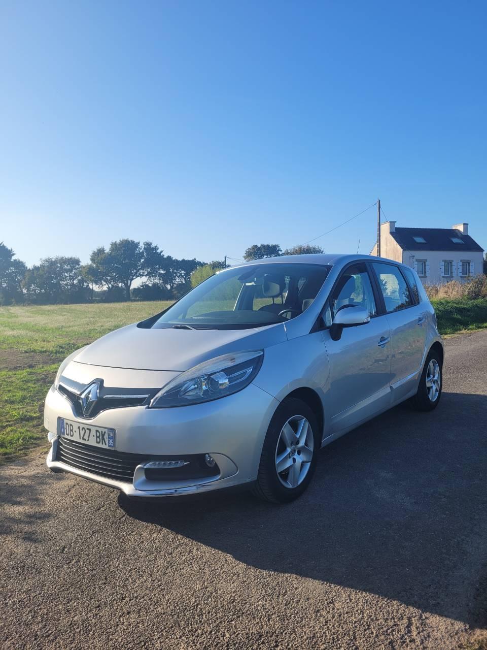 Renault GRAND SCENIC III 2013 in Guipavas