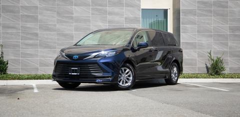 Toyota Sienna 2025