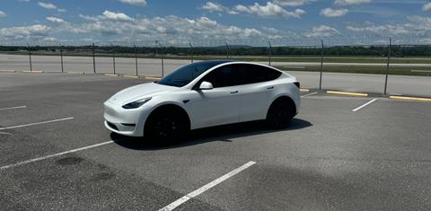 Tesla Model Y 2021