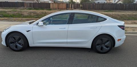Tesla Model 3 2020