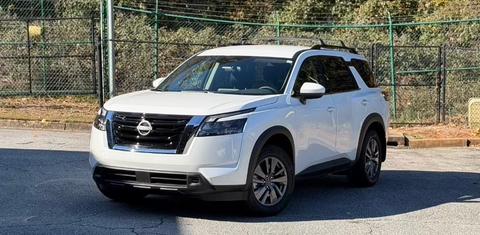 Nissan Pathfinder 2025