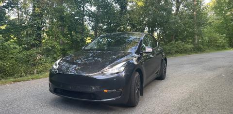 Tesla Model Y 2024