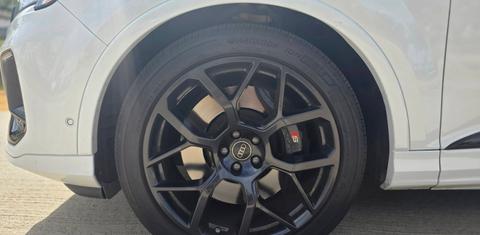 Audi SQ7 2025