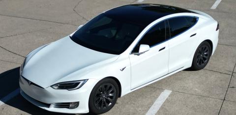 Tesla Model S 2018