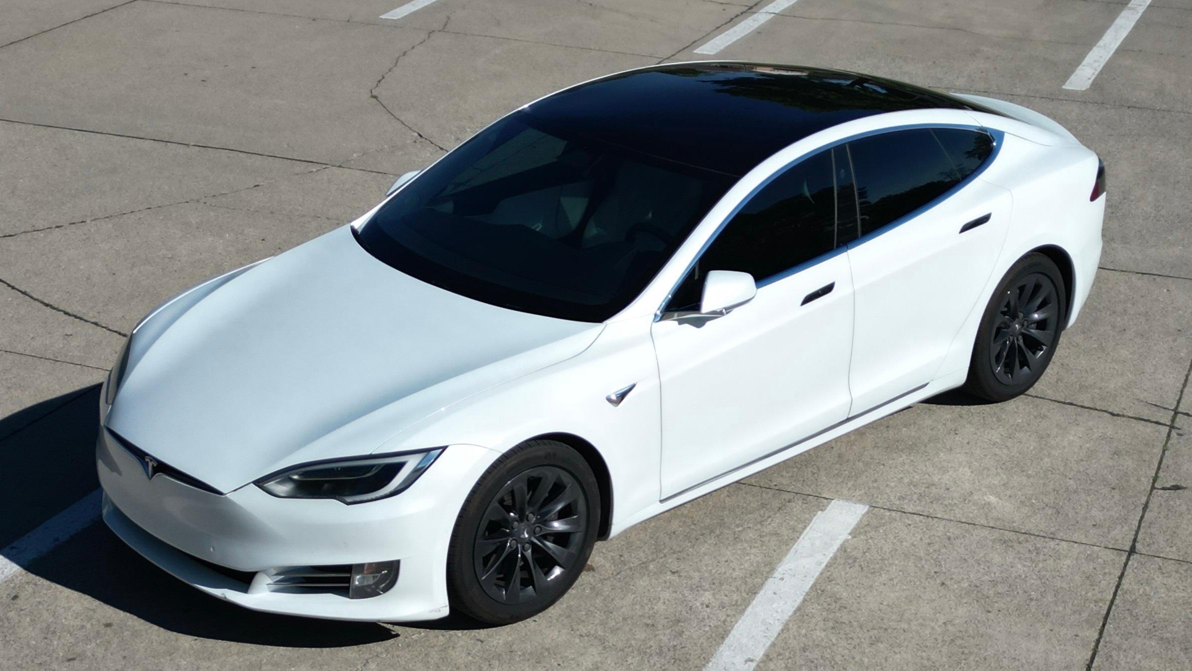 Tesla Model S 2018 in Detroit, MI