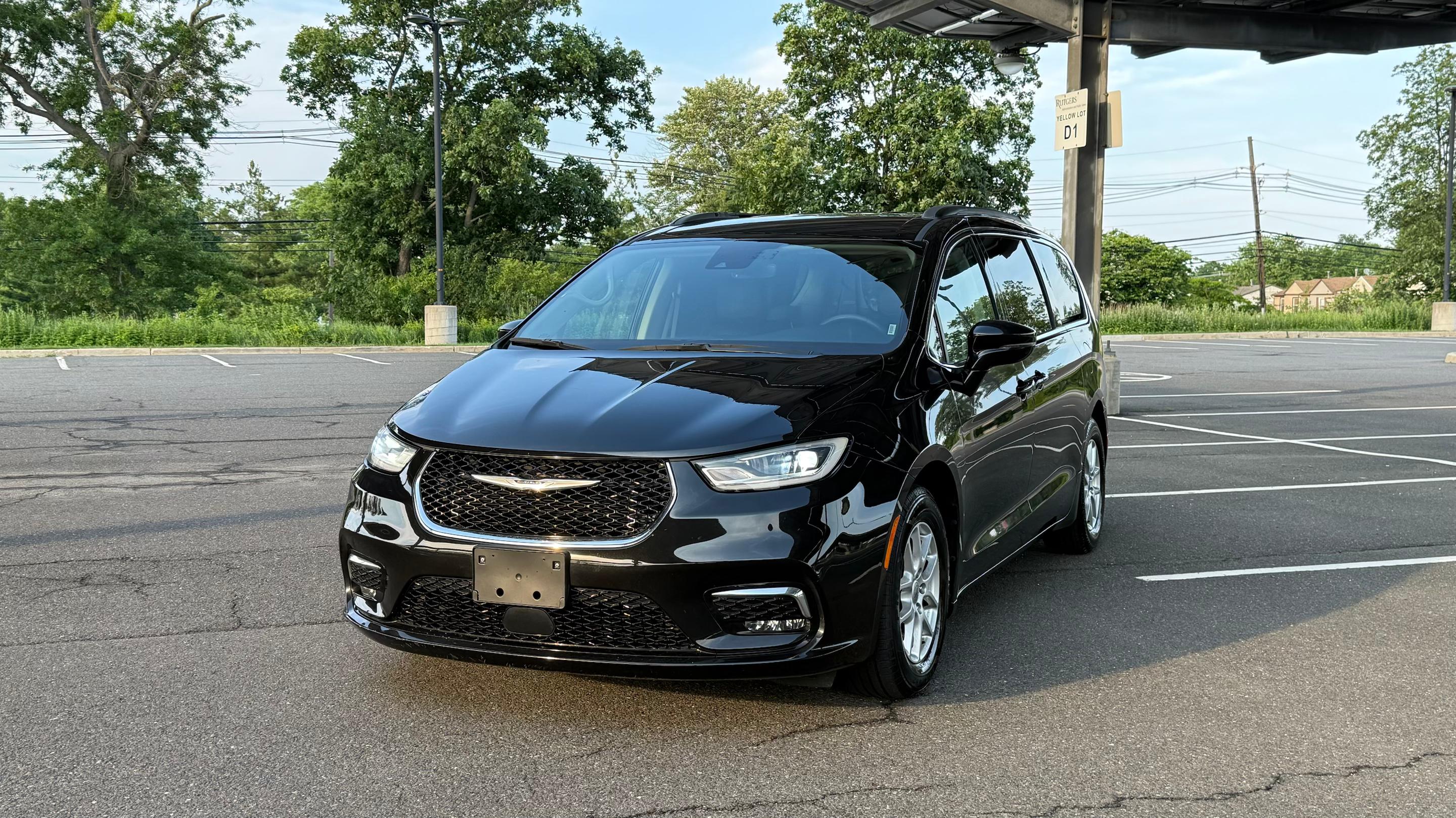 Chrysler Pacifica 2022 in Piscataway, NJ