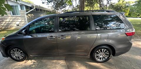 Toyota Sienna 2020