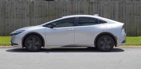 Toyota Prius 2025