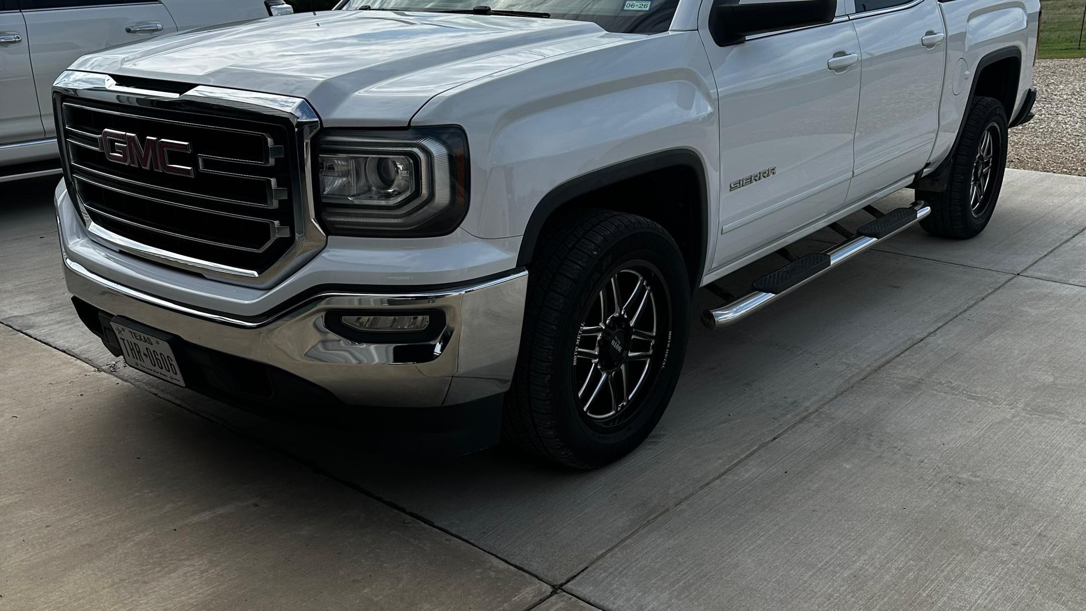 GMC Sierra 1500 2017 in 