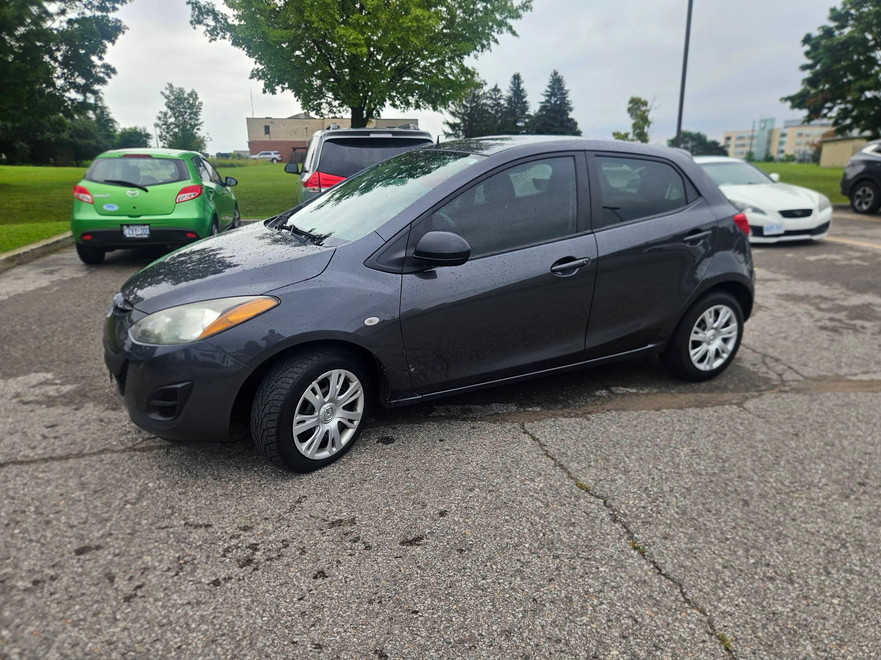 Mazda Mazda2 2013 in Whitby, ON