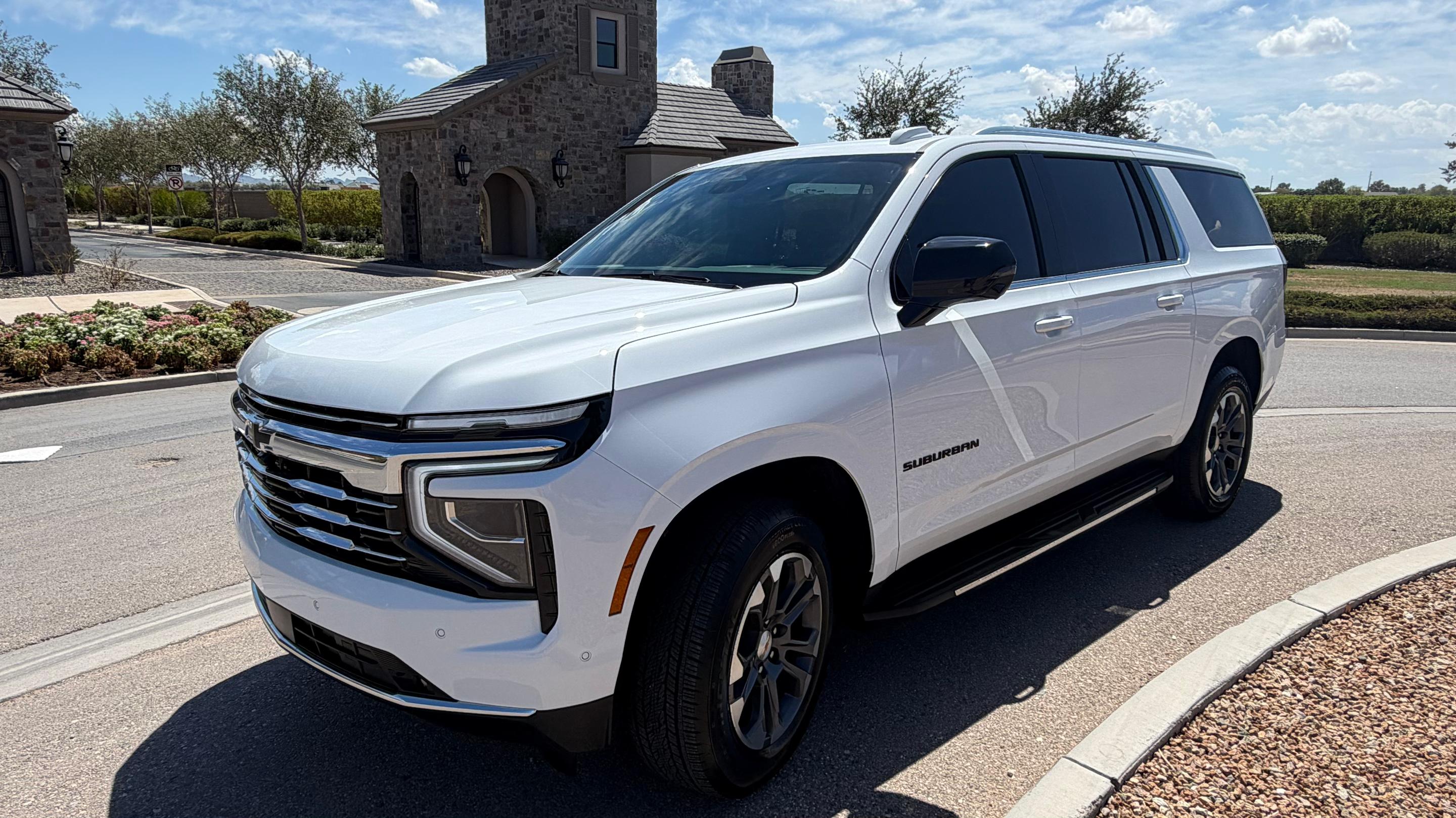 Chevrolet Suburban 2026 in Gilbert, AZ