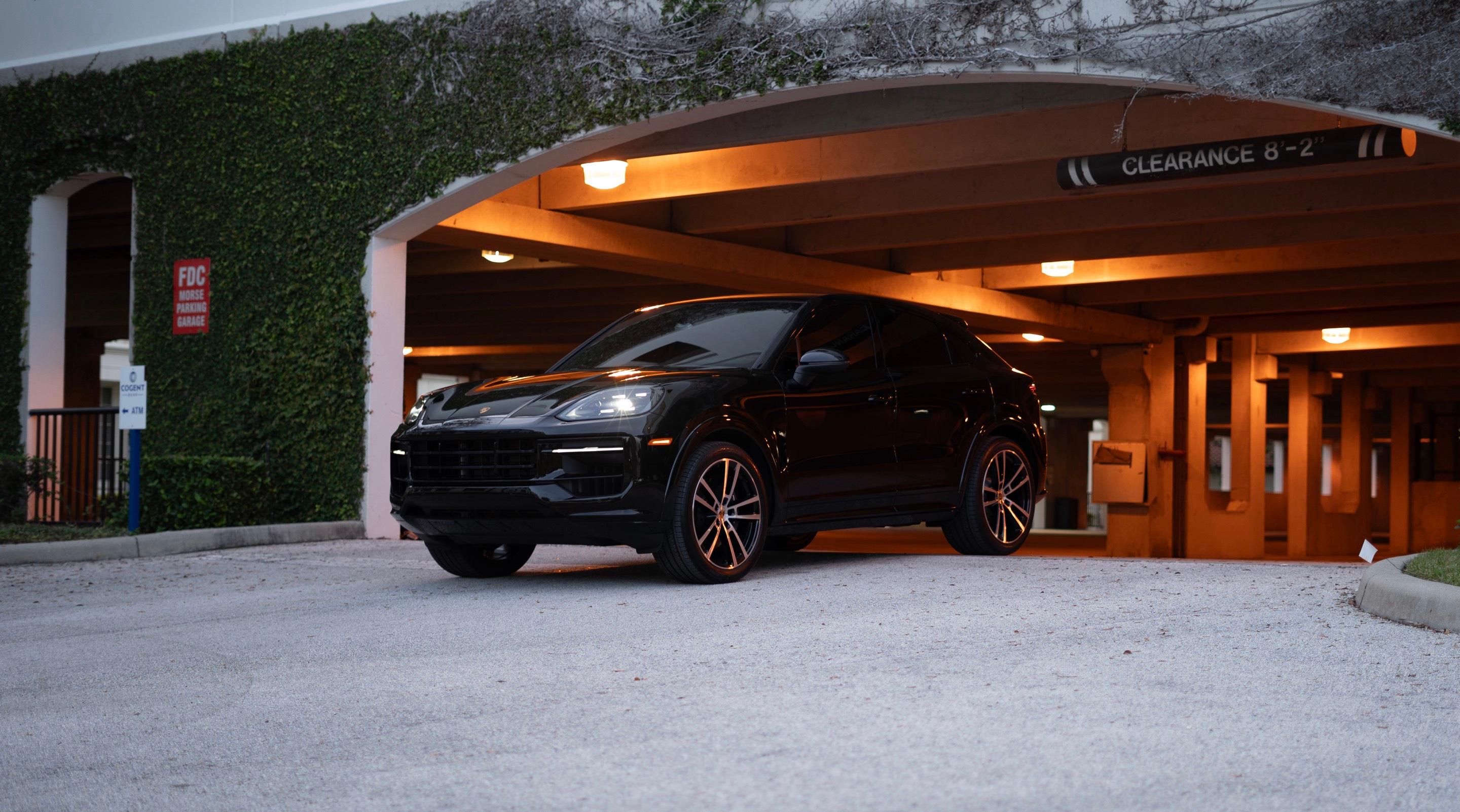 Porsche Cayenne 2024 in Orlando, FL