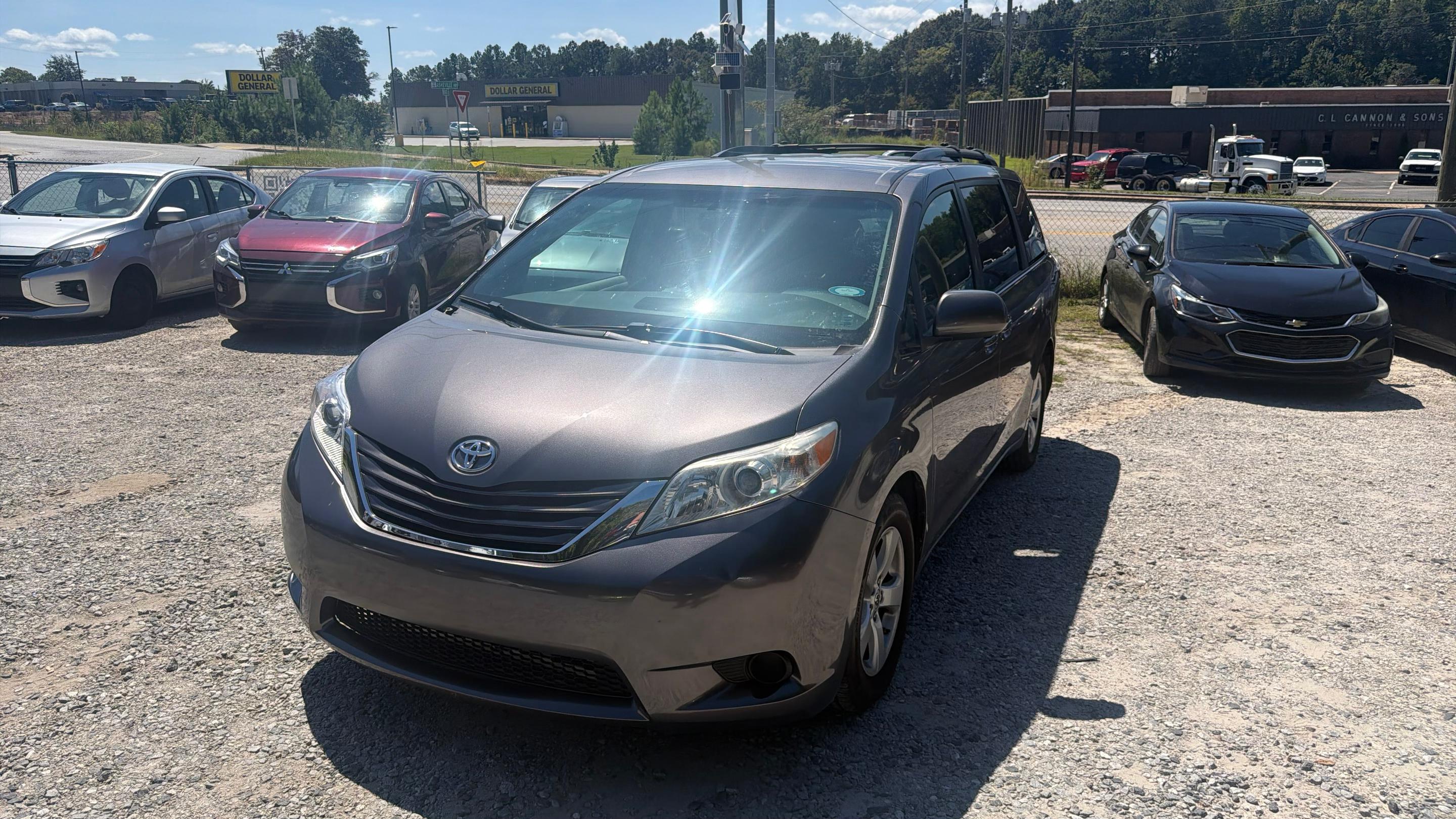Toyota Sienna 2017 in Spartanburg, SC