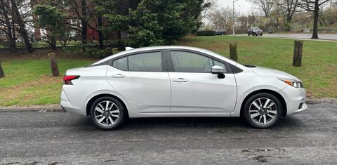 Nissan Versa 2021
