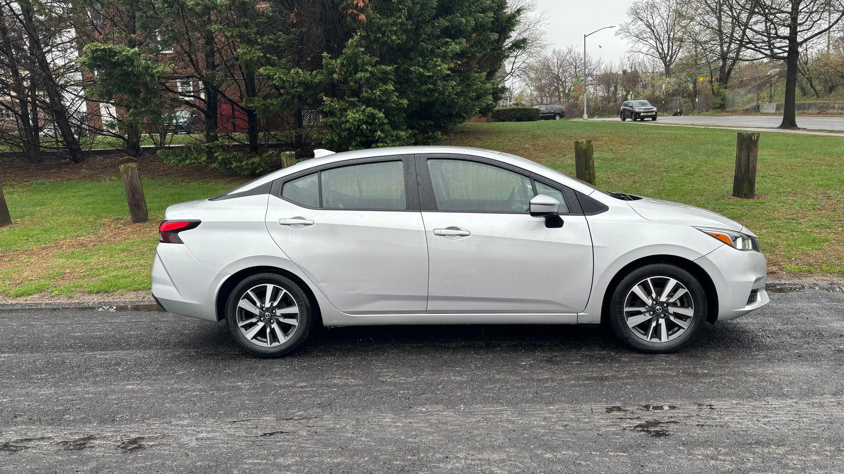 Nissan Versa 2021 in 