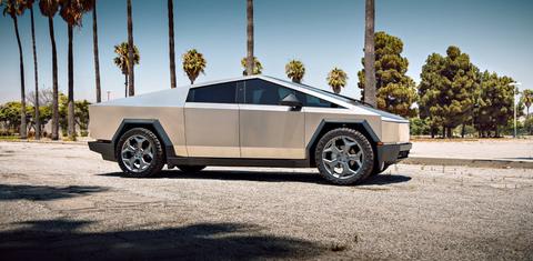 Tesla Cybertruck 2026