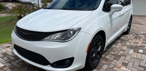 Chrysler Pacifica 2020