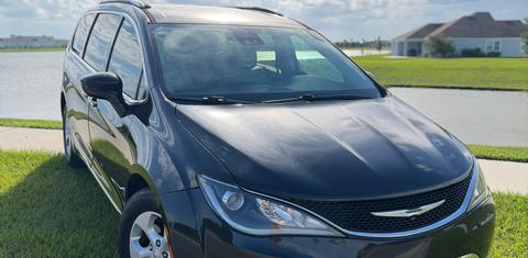 Chrysler Pacifica 2017