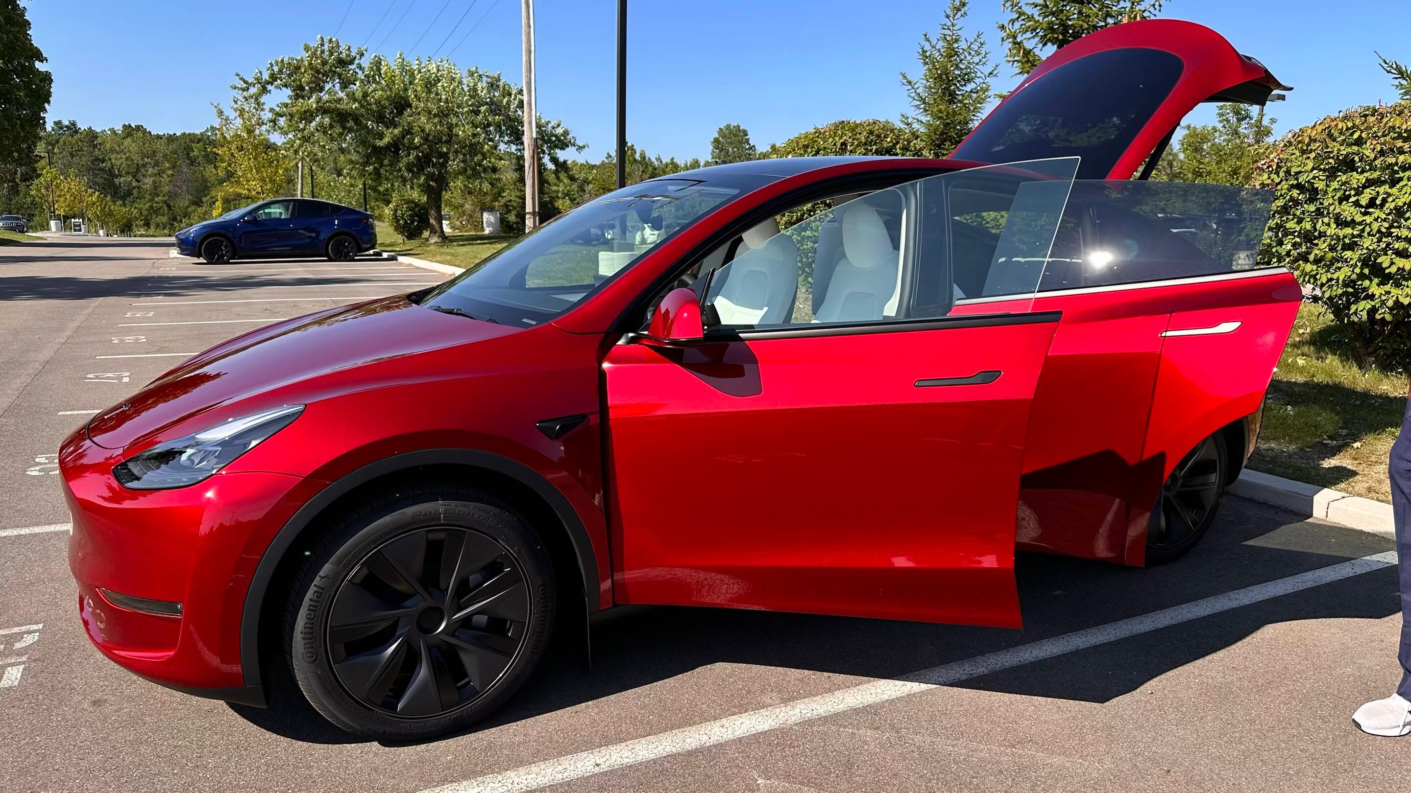 Tesla Model Y 2024 in Canton, MI