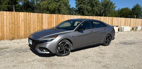 Hyundai Elantra 2023